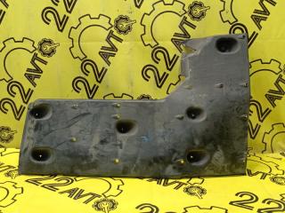 Защита днища кузова правая Lexus IS250 2007 контрактная Защита днища кузова правая Lexus IS250 2007