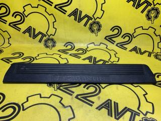 Накладка на порог внешняя передняя Mitsubishi Pajero 2006 контрактная Накладка на порог внешняя передняя Mitsubishi Pajero 2006