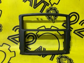 Рамка монитора Mitsubishi Pajero 2006