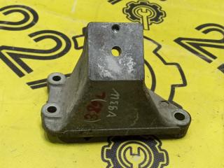 Кронштейн опоры двигателя передний левый Mitsubishi Pajero 2006 контрактная Кронштейн опоры двигателя передний левый Mitsubishi Pajero 2006