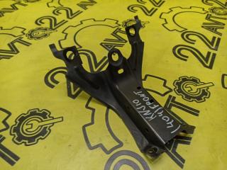 Кронштейн Nissan Qashqai 2008 контрактная Кронштейн Nissan Qashqai 2008