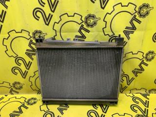 Радиатор охлаждения двигателя Toyota ist 2002