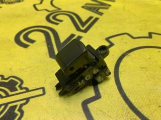 Кнопка стеклоподъемника задняя правая Nissan X-TRAIL 2009