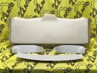 Обшивка двери багажника Infiniti QX56 2010