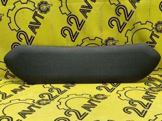 Обшивка двери багажника Toyota ist 2002