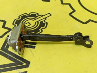 Ограничитель двери задний правый Nissan TIIDA 2009 контрактная Ограничитель двери задний правый Nissan TIIDA 2009