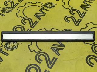 Накладка на порог внешняя передняя правая Infiniti QX56 2010 контрактная Накладка на порог внешняя передняя правая Infiniti QX56 2010