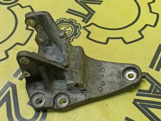 Кронштейн Infiniti QX56 2010 контрактная Кронштейн Infiniti QX56 2010