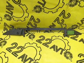 Накладка рамки радиатора BMW X5 2004