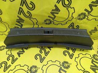 Накладка замка багажника Mercedes-Benz C200 2011