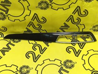 Накладка декоративная Mercedes-Benz C200 2011