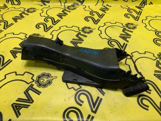 Воздуховод тормозов передний правый BMW X5 2011 контрактная Воздуховод тормозов передний правый BMW X5 2011