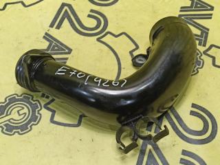 Патрубок интеркулера BMW X5 2011 контрактная Патрубок интеркулера BMW X5 2011