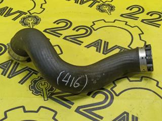 Патрубок интеркулера Mercedes-Benz C200 2011 контрактная Патрубок интеркулера Mercedes-Benz C200 2011