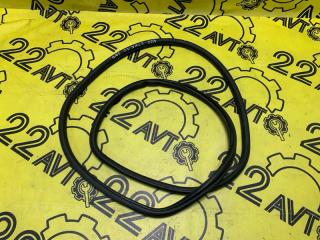 Уплотнитель стекла багажника Toyota Vista Ardeo 2001