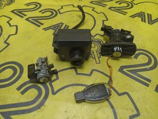 Замок зажигания с личинкой Mercedes-Benz C200 2011