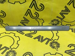 Накладка на порог внешняя задняя правая Toyota Ipsum 2001 контрактная Накладка на порог внешняя задняя правая Toyota Ipsum 2001