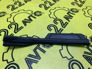 Накладка на порог внешняя задняя левая Nissan WINGROAD 2011 контрактная Накладка на порог внешняя задняя левая Nissan WINGROAD 2011