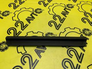 Накладка на порог внешняя передняя правая Nissan WINGROAD 2011 контрактная Накладка на порог внешняя передняя правая Nissan WINGROAD 2011