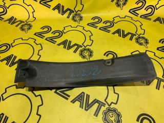 Подкрылок задний правый Toyota Ipsum 2001 контрактная Подкрылок задний правый Toyota Ipsum 2001