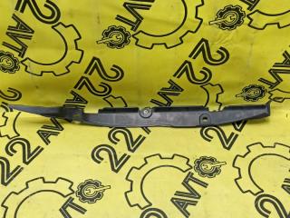 Уплотнитель крыла передний левый Mitsubishi Outlander 2011