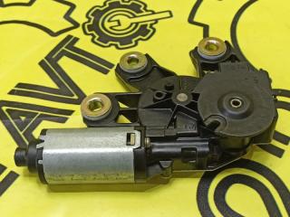 Моторчик заднего дворника Porsche Cayenne 2004 контрактная Моторчик заднего дворника Porsche Cayenne 2004