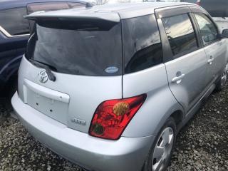 Накладка декоративная левая ist 2002 NCP61 1NZ-FE