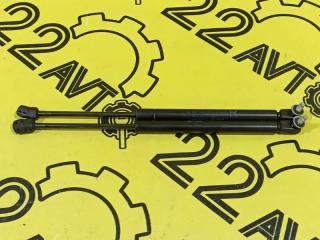 Амортизатор капота Infiniti FX45 2006 контрактная Амортизатор капота Infiniti FX45 2006