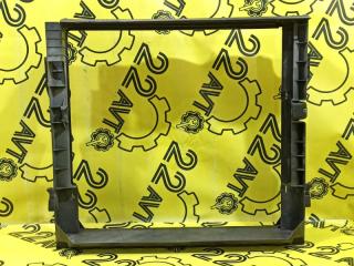 Рамка радиатора BMW X5 2008