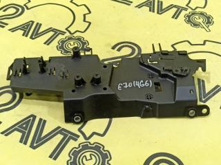 Кронштейн BMW X5 2011 контрактная Кронштейн BMW X5 2011