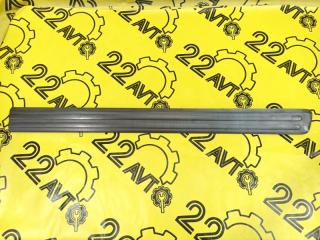 Молдинг двери передний правый Honda CR-V 1996 контрактная Молдинг двери передний правый Honda CR-V 1996