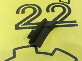 Уголок жабо передний правый Infiniti FX35 2005