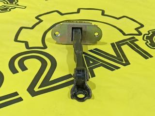 Ограничитель двери задний левый Nissan Primera 2004 контрактная Ограничитель двери задний левый Nissan Primera 2004