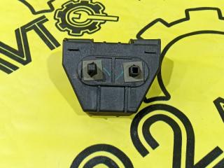 Крепление бампера заднее левое Toyota AVENSIS 2008 контрактная Крепление бампера заднее левое Toyota AVENSIS 2008