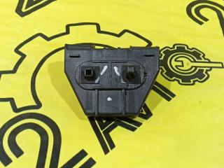 Крепление бампера заднее правое Toyota AVENSIS 2004 контрактная Крепление бампера заднее правое Toyota AVENSIS 2004