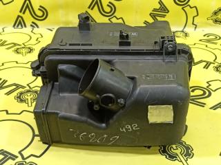 Корпус воздушного фильтра Toyota Harrier 2006