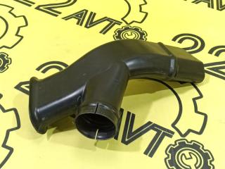 Воздухозаборник Nissan Primera 2004