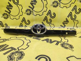 Накладка крышки багажника Toyota Camry 2007 контрактная Накладка крышки багажника Toyota Camry 2007