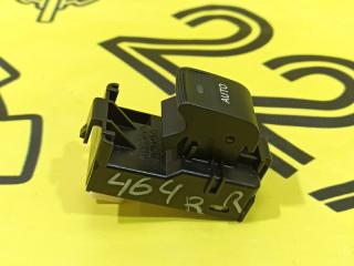 Кнопка стеклоподъемника задняя правая Toyota RAV4 2005