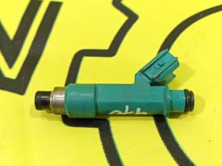 Форсунка Toyota Ipsum 2004