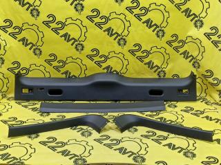 Обшивка двери багажника BMW X5 2003