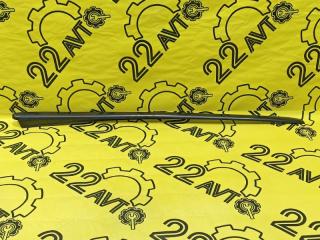 Молдинг лобового стекла правый Honda Shuttle 2015