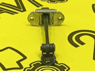 Ограничитель двери задний Nissan Qashqai 2012 контрактная Ограничитель двери задний Nissan Qashqai 2012