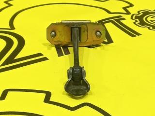 Ограничитель двери задний Subaru Legacy 2005 контрактная Ограничитель двери задний Subaru Legacy 2005