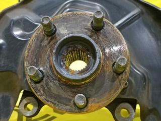 Ступица передняя правая Vista Ardeo 2002 ZZV50 1ZZ-FE