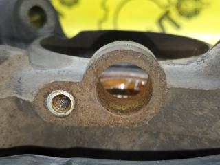 Ступица передняя правая Vista Ardeo 2002 ZZV50 1ZZ-FE