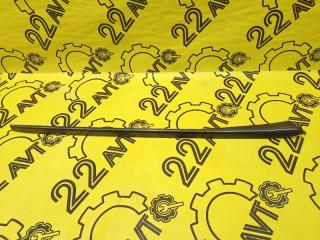 Молдинг лобового стекла передний правый Honda Shuttle 2015