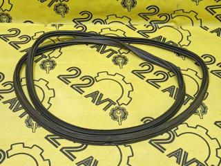 Уплотнитель багажника Nissan Qashqai 2012 контрактная Уплотнитель багажника Nissan Qashqai 2012