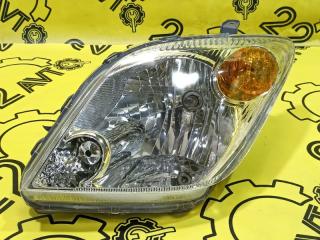 Фара передняя левая Toyota ist 2002