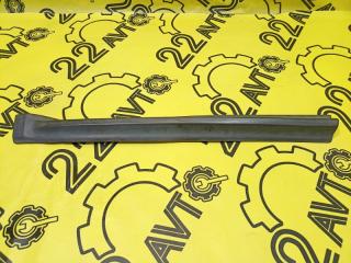 Молдинг двери задний правый Nissan Murano 2006 контрактная Молдинг двери задний правый Nissan Murano 2006